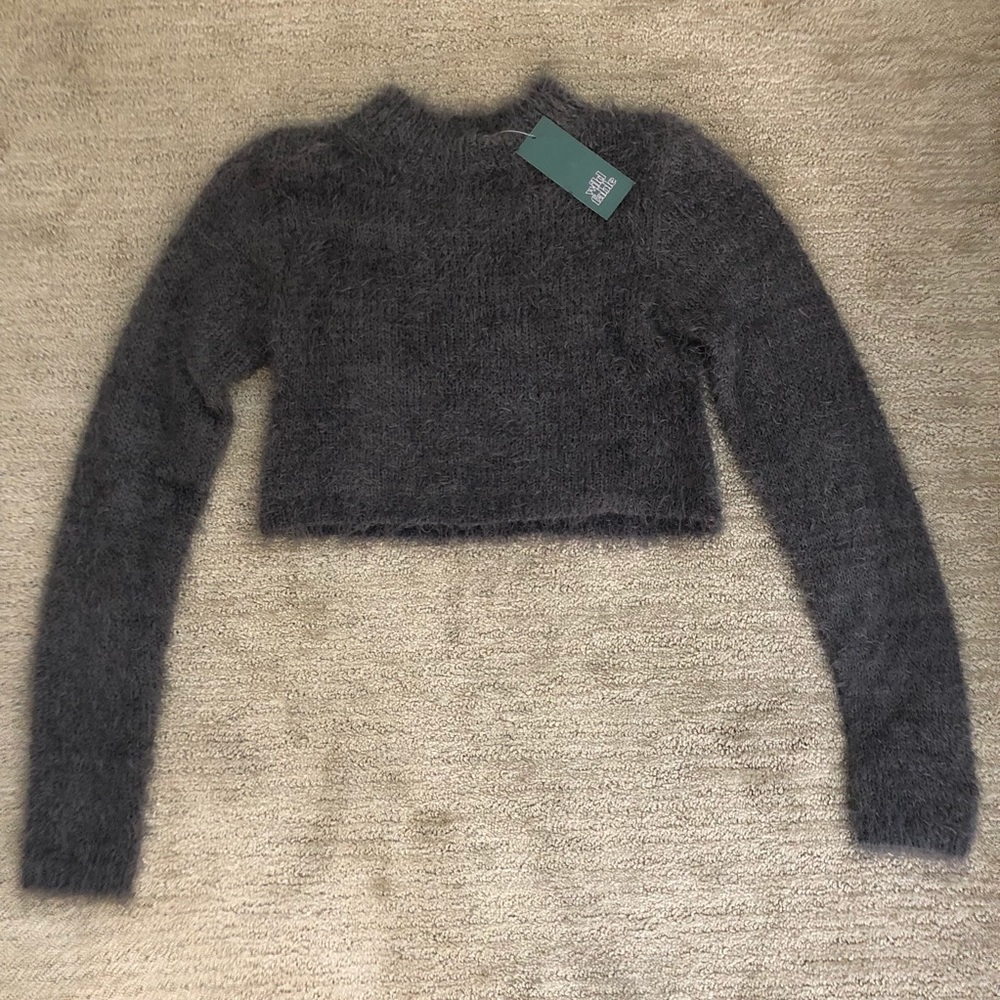 NWT Wild Fable Gray Crop Fuzzy Long Sleeve size XS